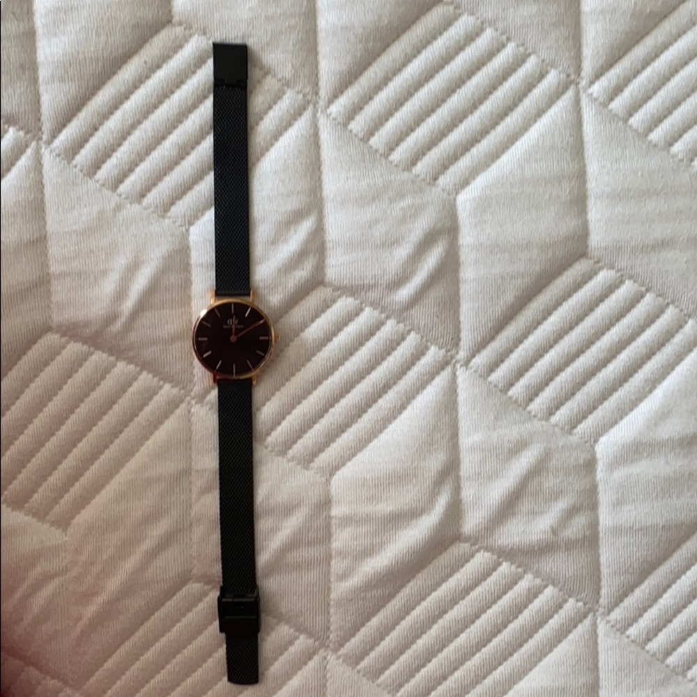 Daniel Wellington classic petite ashfield watch